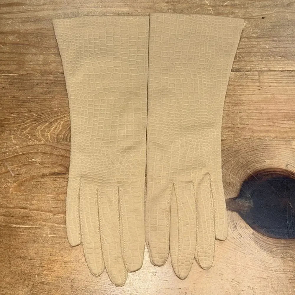 Vintage Camel Crocodile Embossed Gloves